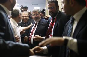 مشاهدة محاكمة الرئيس محمد مرسي بث مباشر 4-11-2013 | شاهد محاكمة الرئيس مرسي اون لاين الان 13850028-large