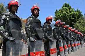 الشرطة العسكرية تمسك بالمعتدين على متظاهري "الدفاع" وبحوزتهم بطاقات عضوية بـ"الحرية والعدالة" BY .....MEDO NEEM 12805840-large