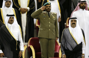 أمير قطر يلتقي الأسرة الحاكمة وسط تقارير عن تسليم السلطة BY....MEDO NEEM 12825801-large